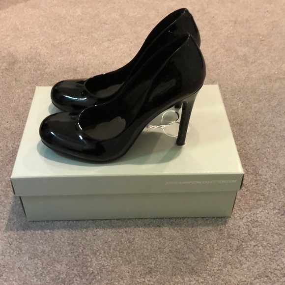Jessica Simpson shoes - Picture 2 of 2